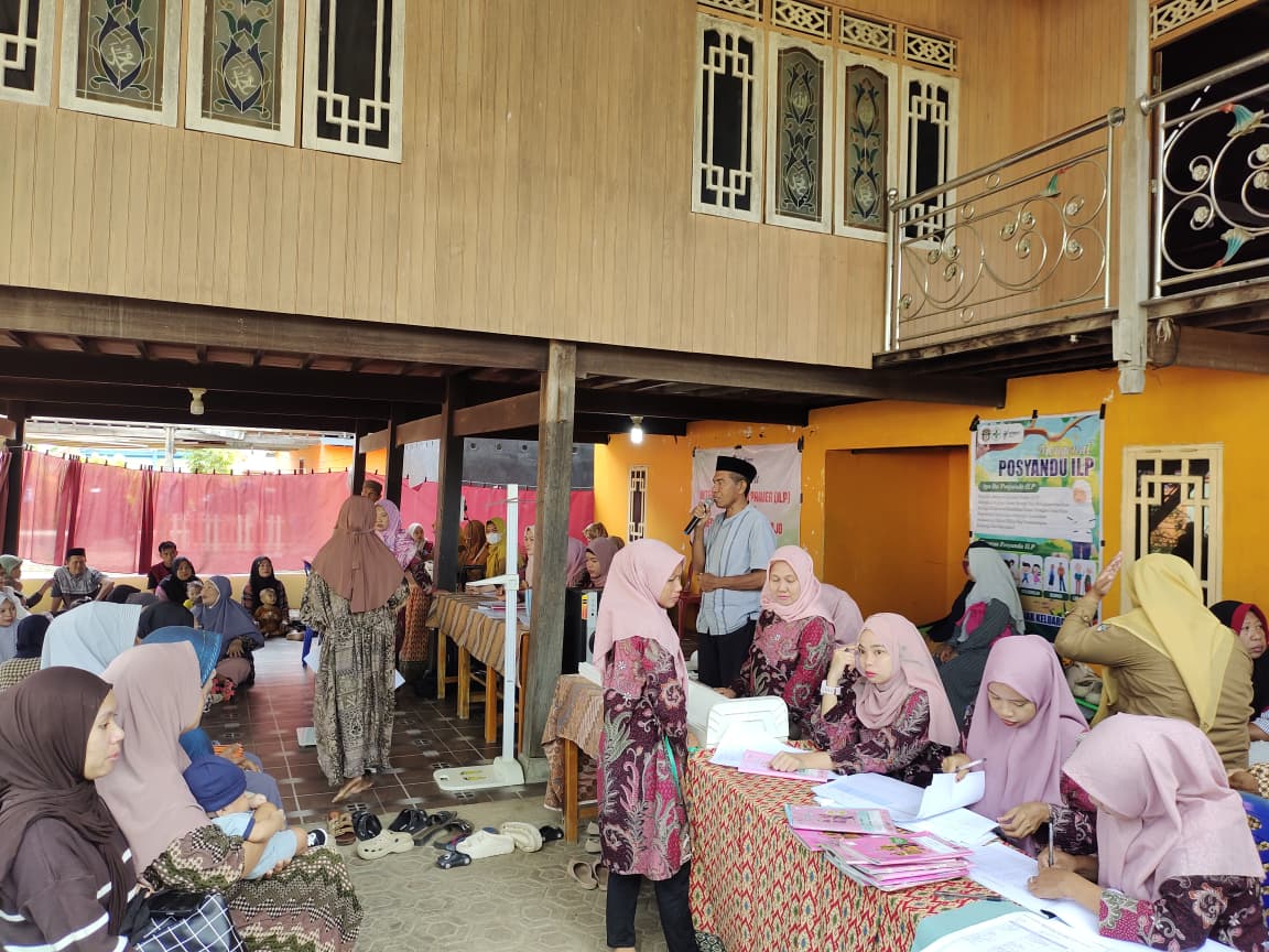 Pemerintah Desa Mario Laksanakan Posyandu Integrasi Layanan Primer di Balai Desa